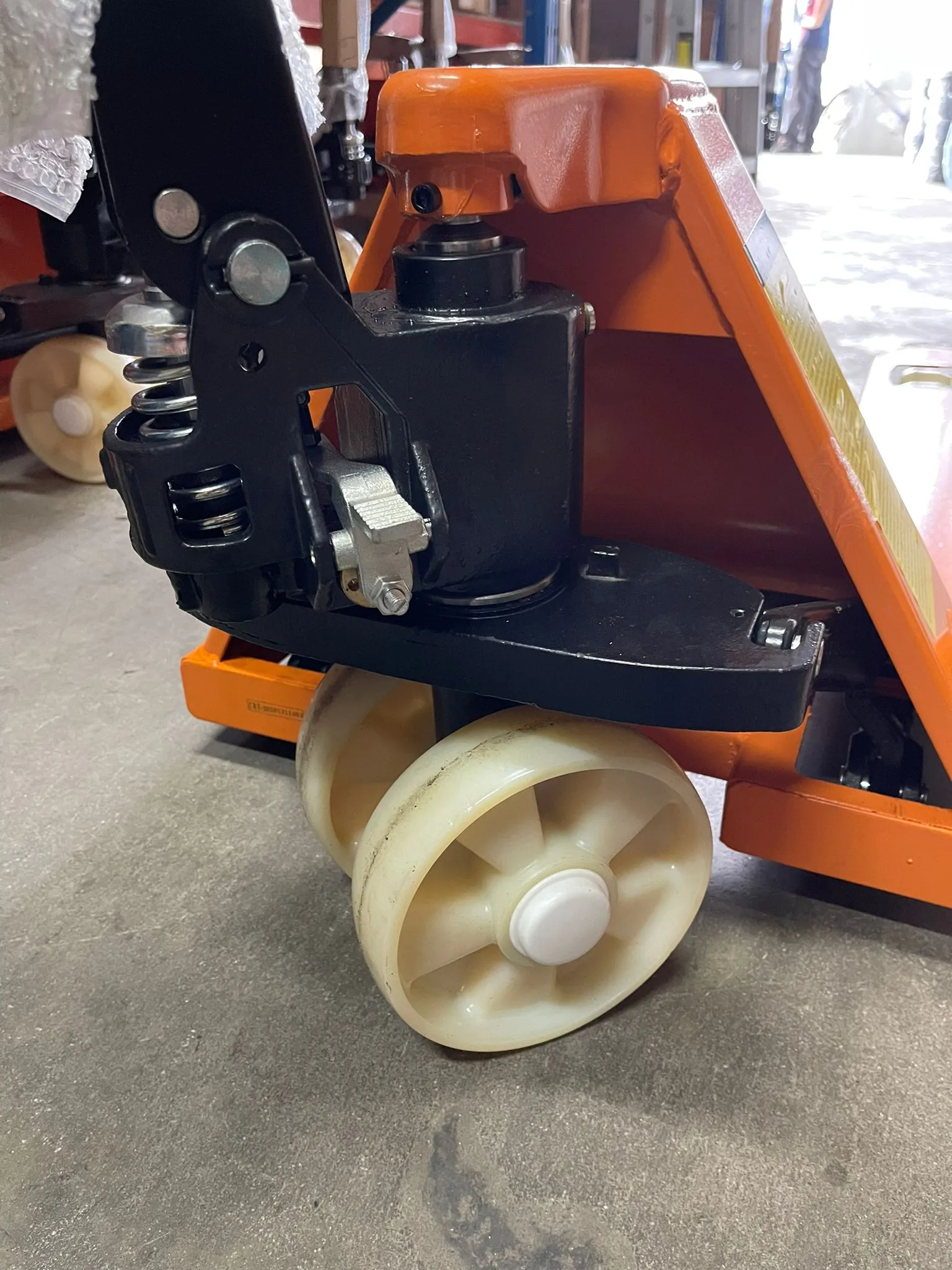 Aiko 3T 550*1150*85MM CBY series Double Nylon Yellow Hand Pallet Truck| Model: PT-CBY3N-550-2
