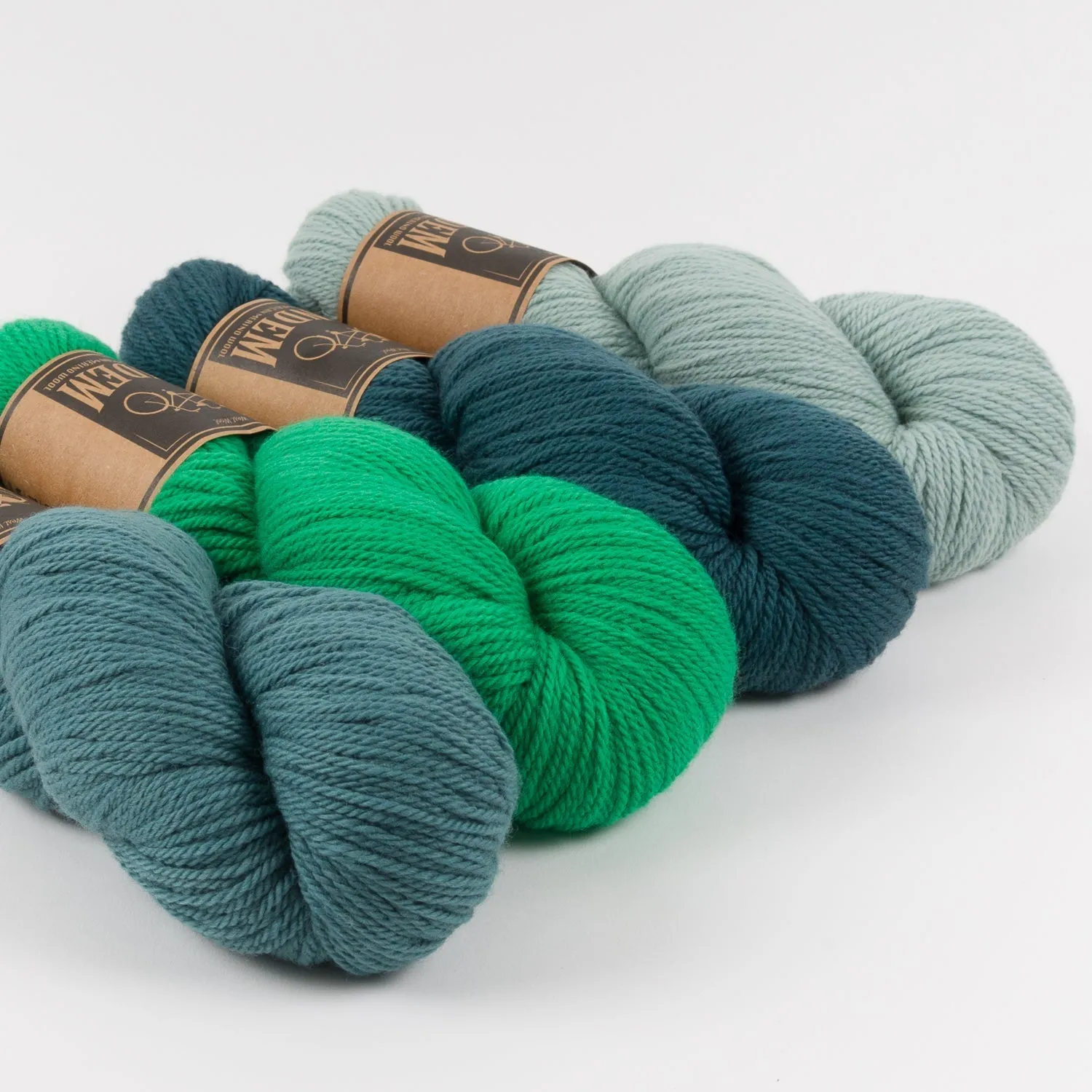 BUBBLY BLOSSOMS BLANKET -  MISTY FIELD