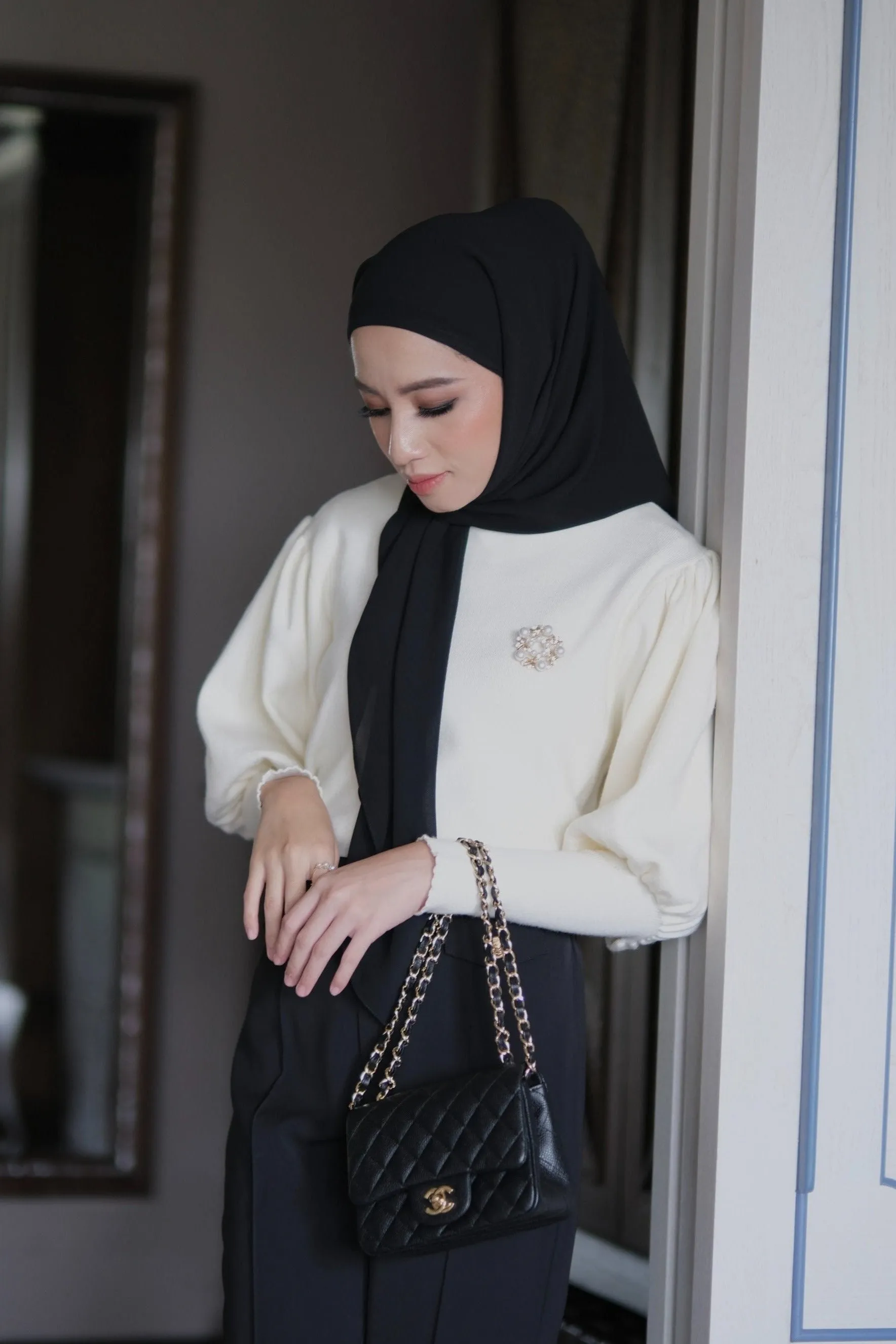 Puve Sweater - Broken White - Atasan Lengan Balon Bahan Knit - KW0420070