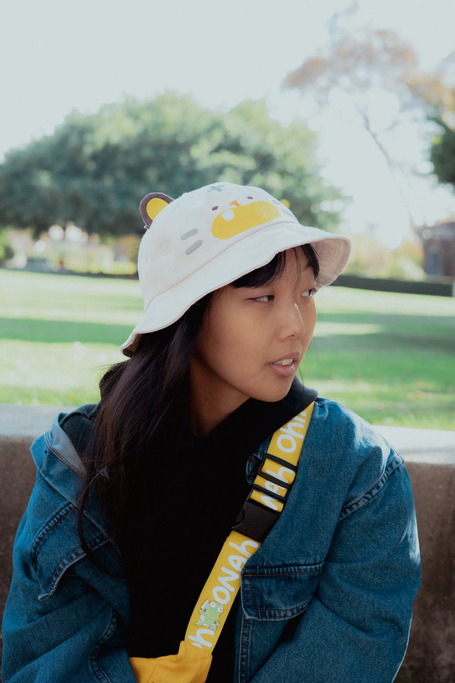 SHY TIGER bucket hat
